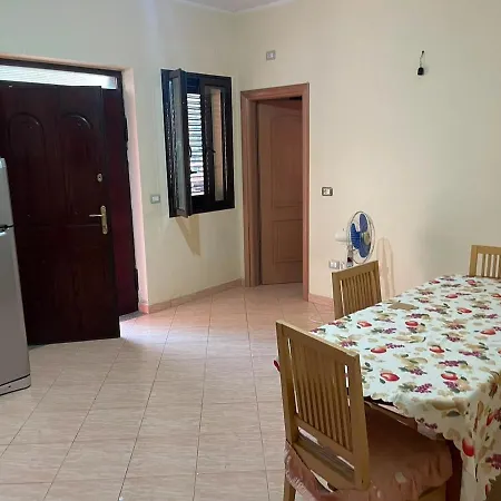 Apartmán With Garage Above Marina Bay, Vlorë