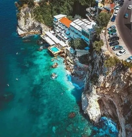 With Garage Above Marina Bay, Apartmán Vlorë